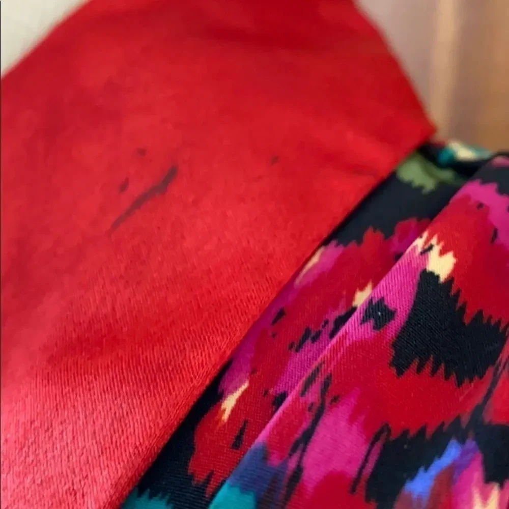 Victoria’s Secret Vintage Gold Label Satin Flora Pajamas Red M Holiday‎